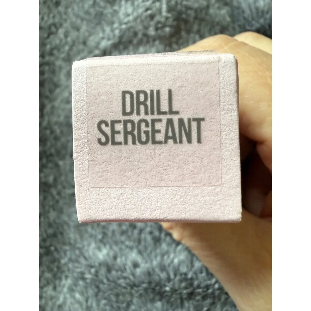 Jeffree Star Cosmetics Velvet‎ Trap Lipstick Drill Sergeant Olive Green Matte